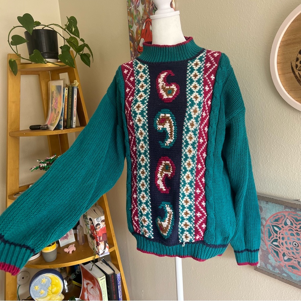 Vintage Patterned Winter Sweater - image 1